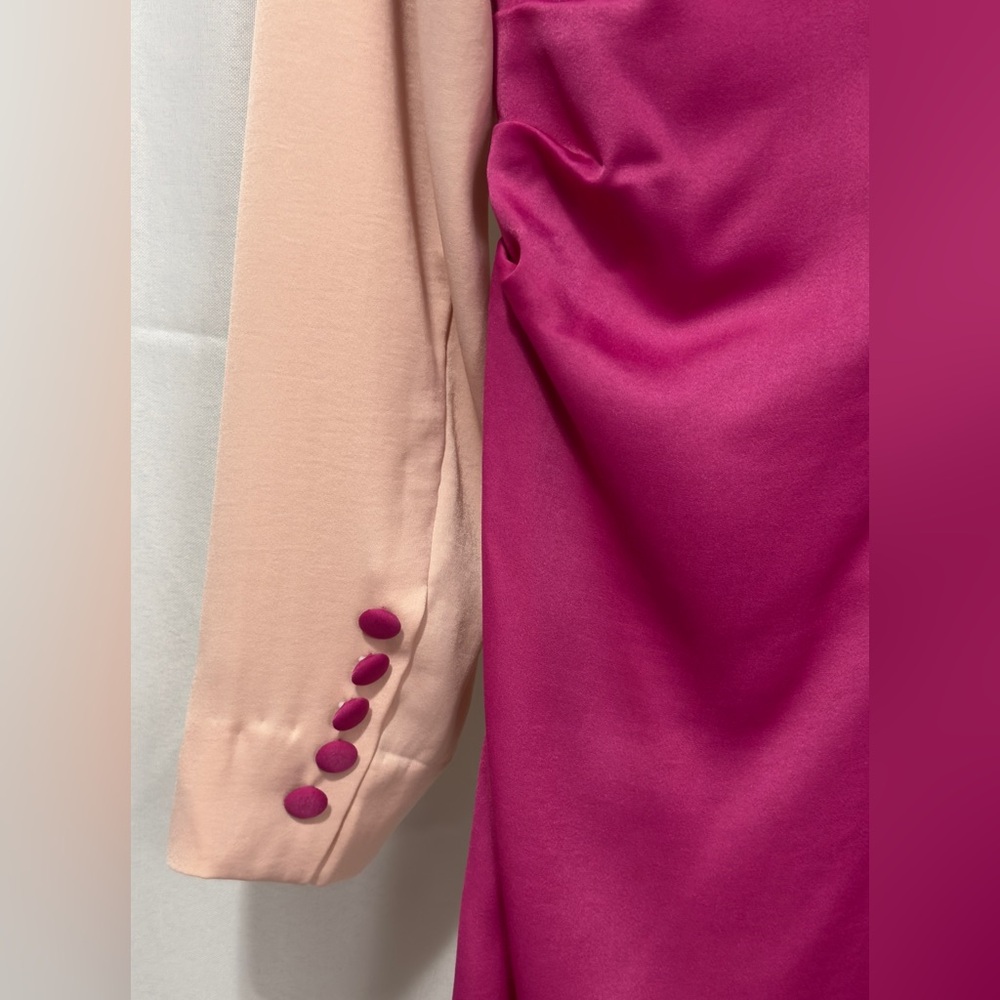 Chic Two-Tone Fuchsia/Blush Long Sleeve Crosby Street Dress Deep Neckline 6 NWT - Picture 8 of 9